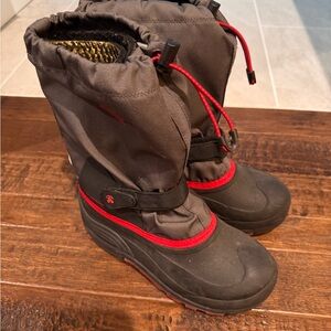 Kamik Snow Boots.  Size 6